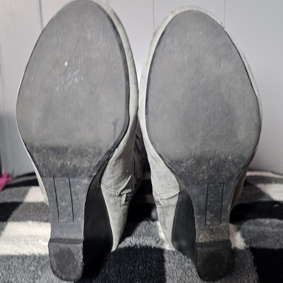 Wedge slouch boots with western trim - Picture 4 of 9